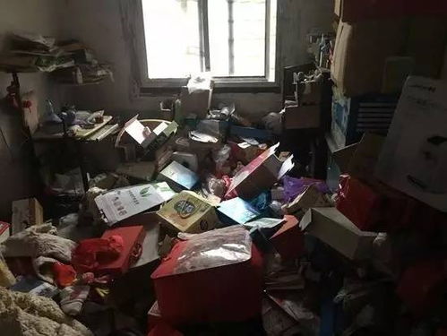 老人买保健品被骗新闻视频，老人花钱买保健品